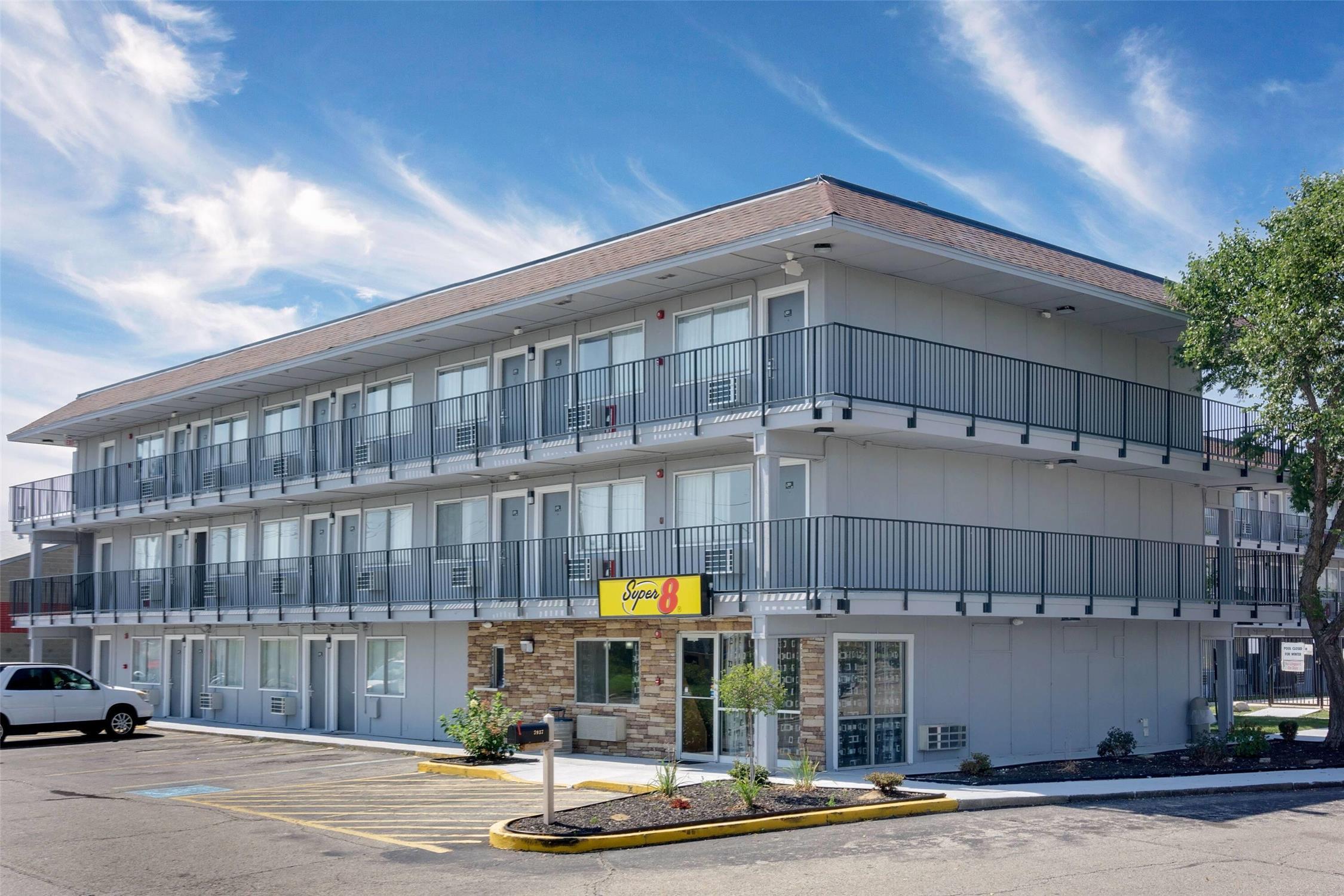 Super 8 By Wyndham Florence 24/27