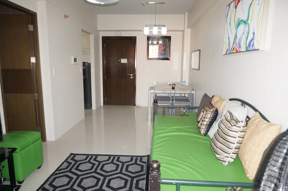 PRS at One Palm Tree Villa near Airport 41/60