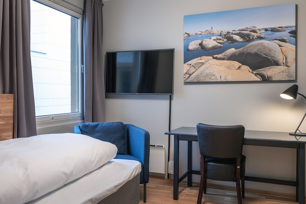 Quality Hotel Grand Larvik 24/73
