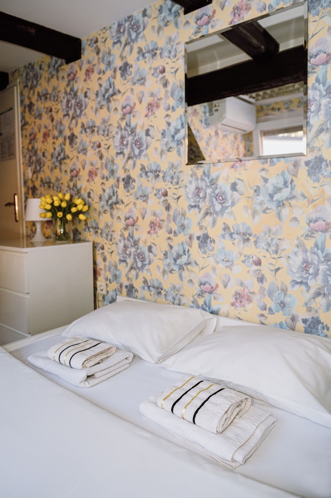 HOSTEL CENTAR 37/52