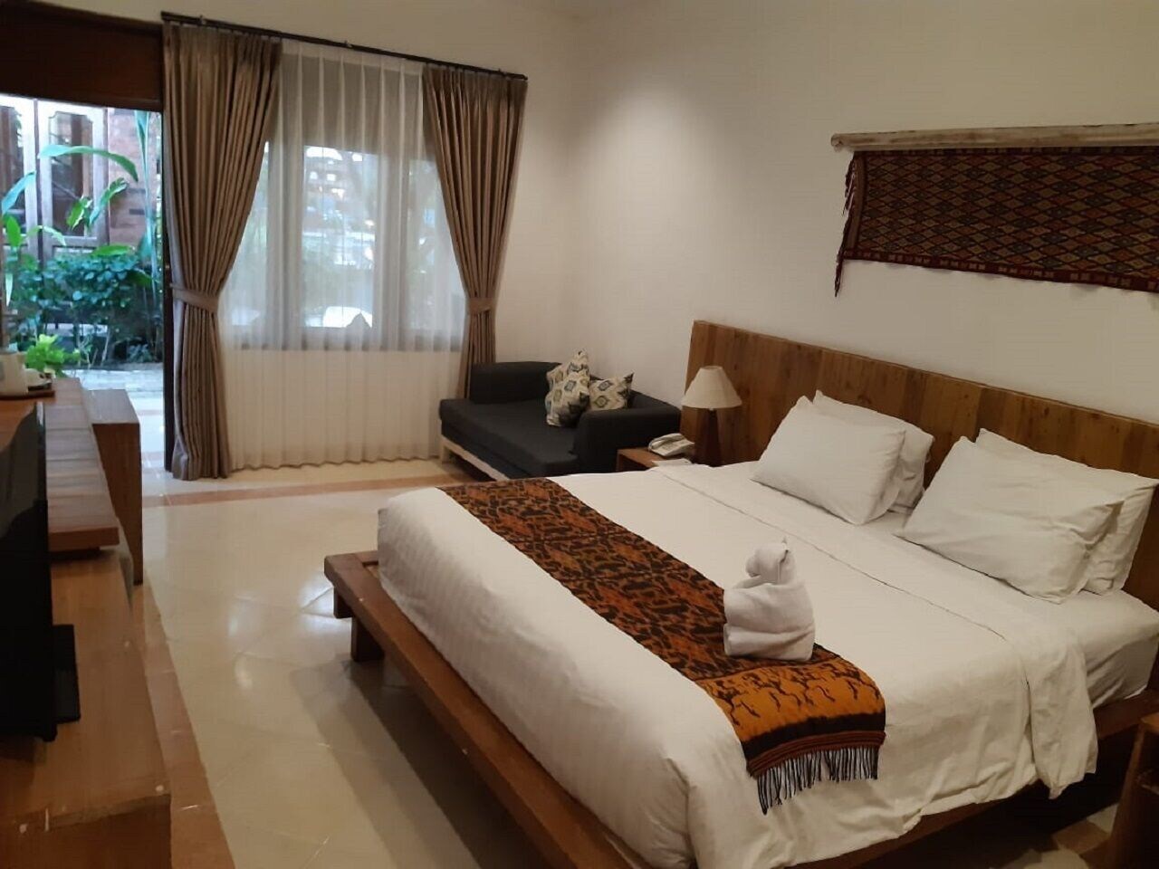 SUPERIOR, DOUBLE BED