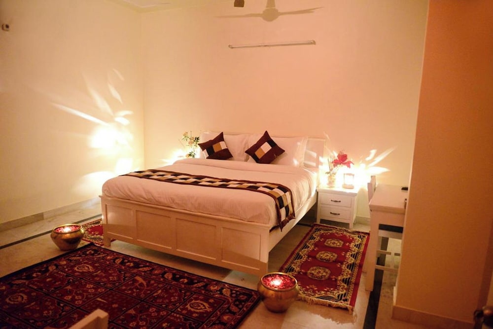 Fabhotel Dior Pink City 27/40