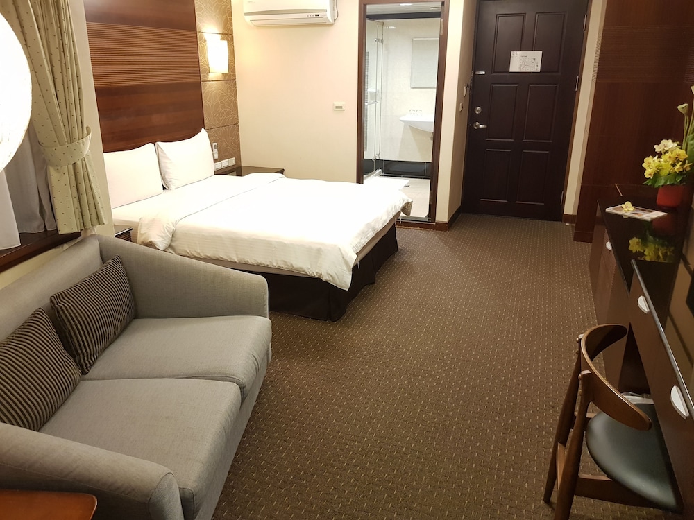 Sun Sweet Hotel 32/65