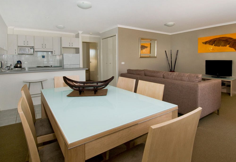 South Pacific Apartments 25/30