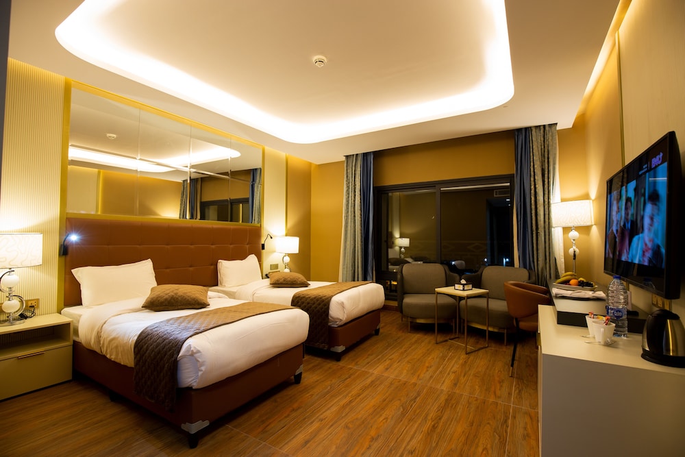 Petra Moon Luxury Hotel 7/30