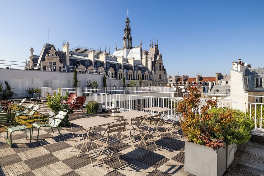 Le Grand Quartier 44/50