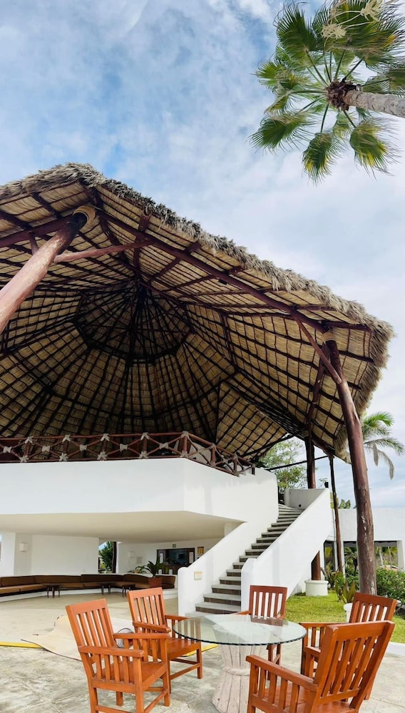 Punta Serena 1/50