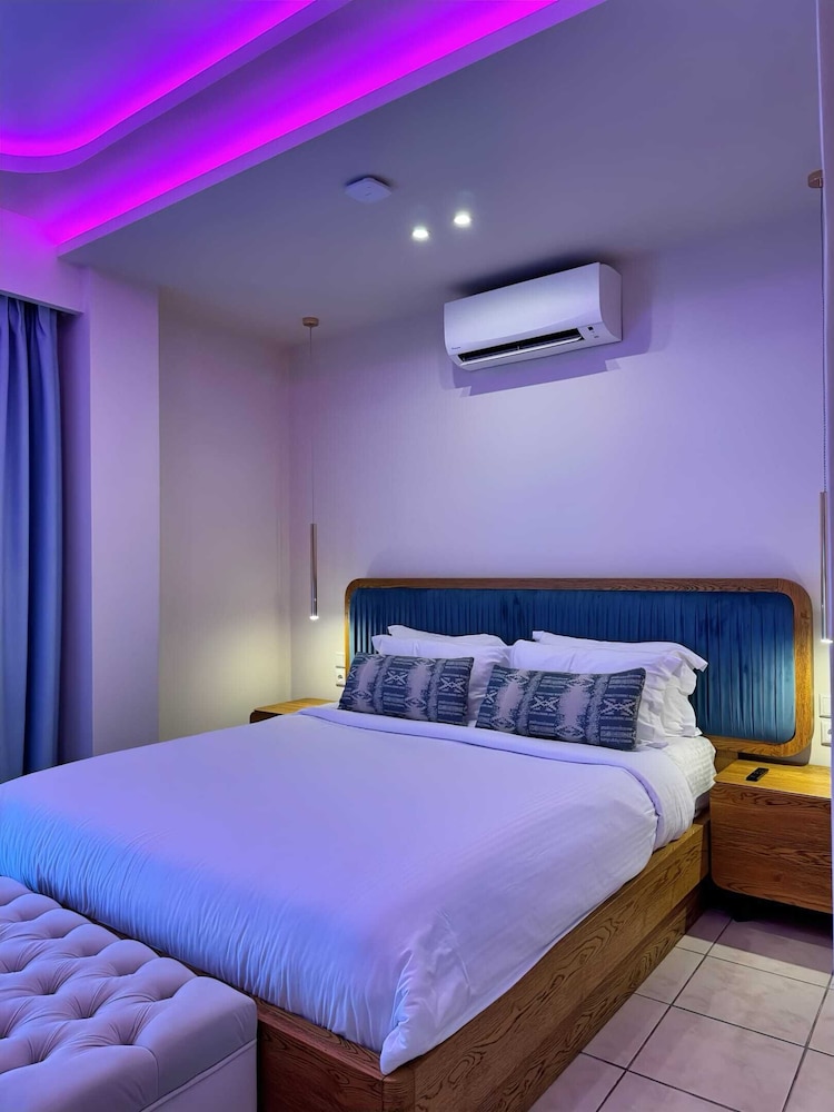 Panorama Suites And Spa 21/85