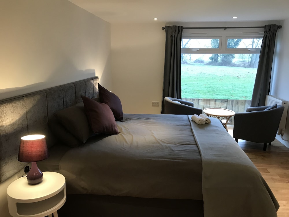 Tor Spa Retreat 4/12