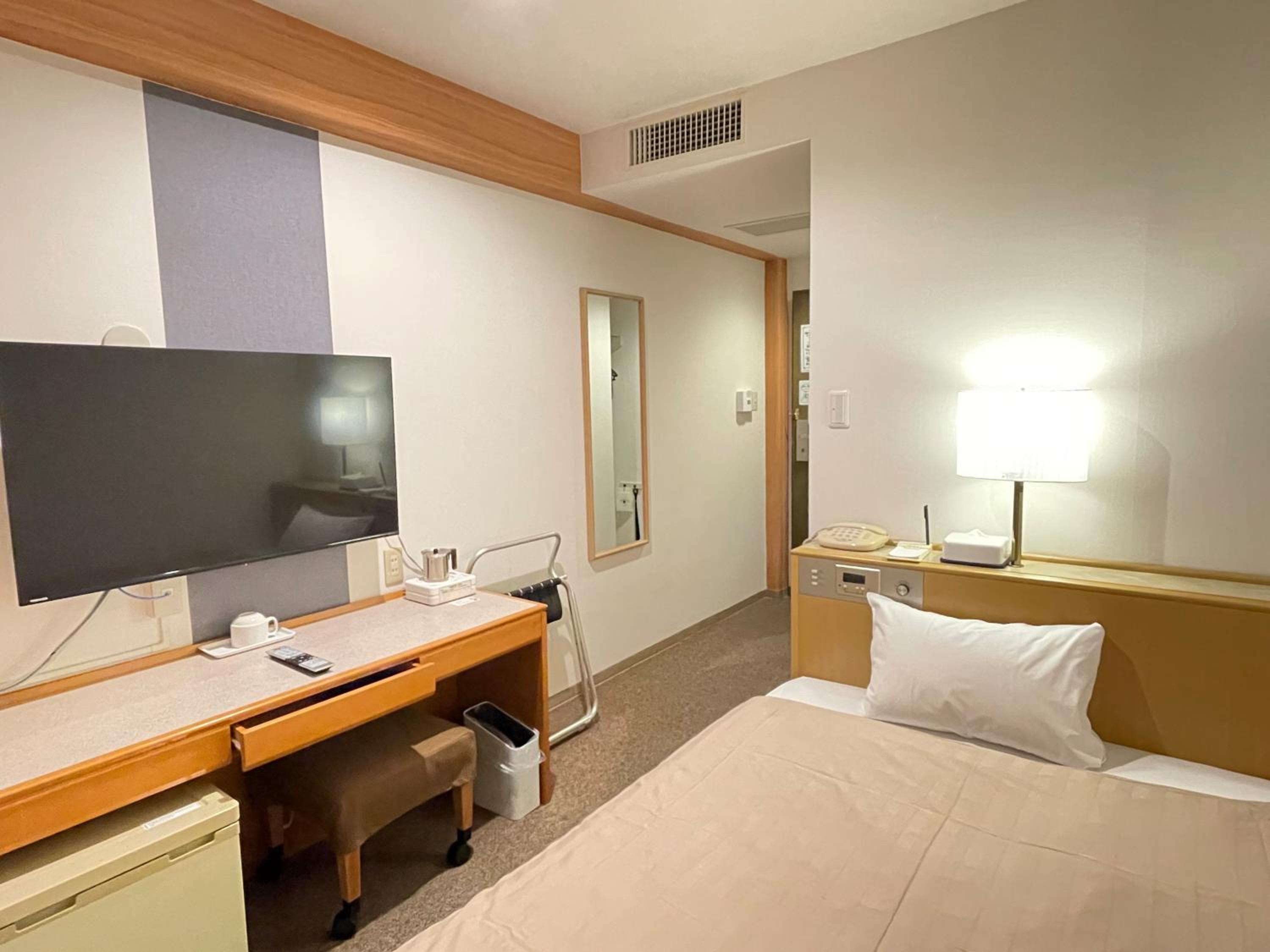 Economy, Semi Double Bed