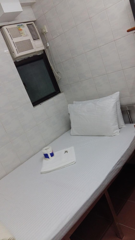 New Yan Yan Guest House 6/32