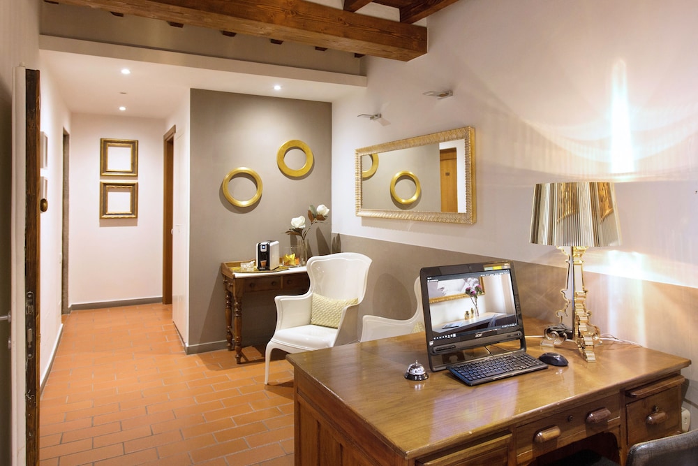 SETTE ANGELI ROOMS 65/72
