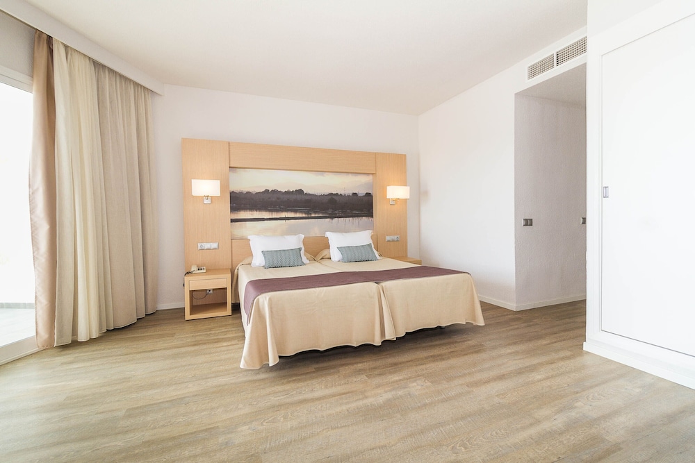 Eix Lagotel Holiday Resort 10/69