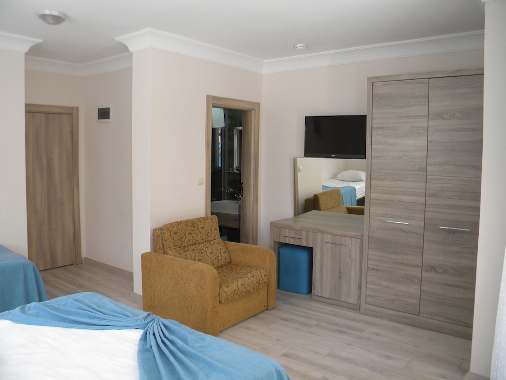Sava Hotel 7/16