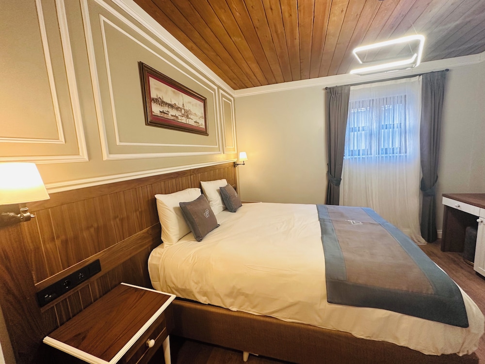 2 BEDROOMS, CONNECTING, SUPERIOR, COURTYARD VIEW, ANNEX