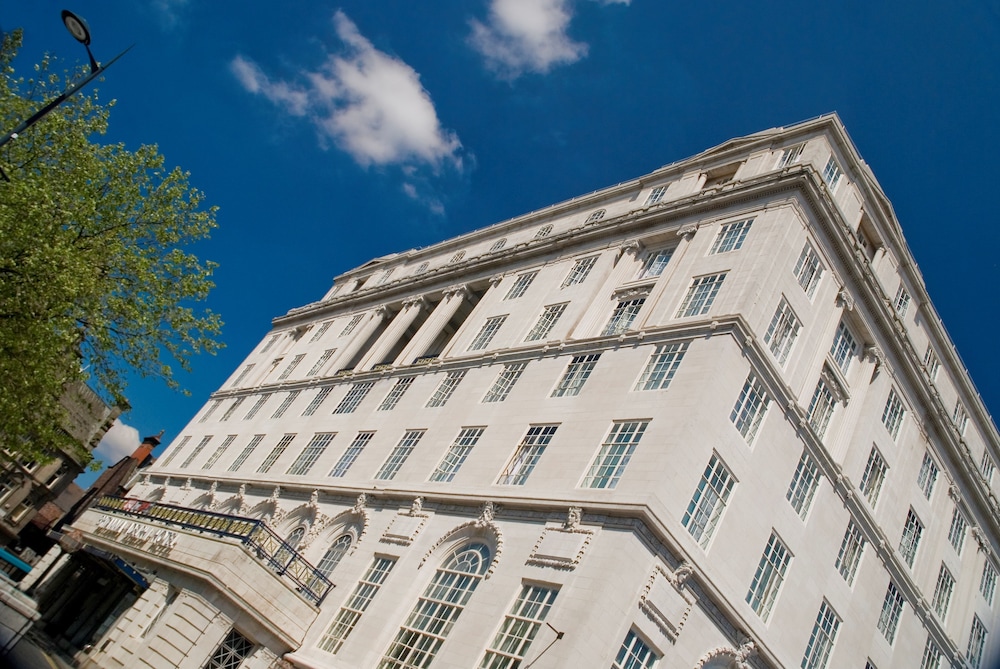 Adelphi Hotel 3/69