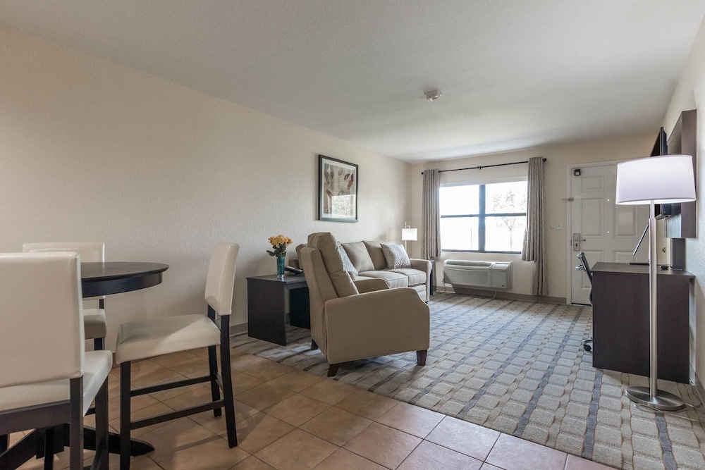 Baymont By Wyndham Punta Gorda/Port Charlotte 34/50