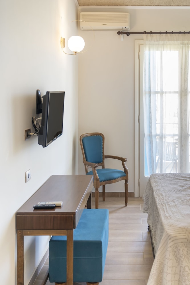 Hotel Agia Markella 38/50