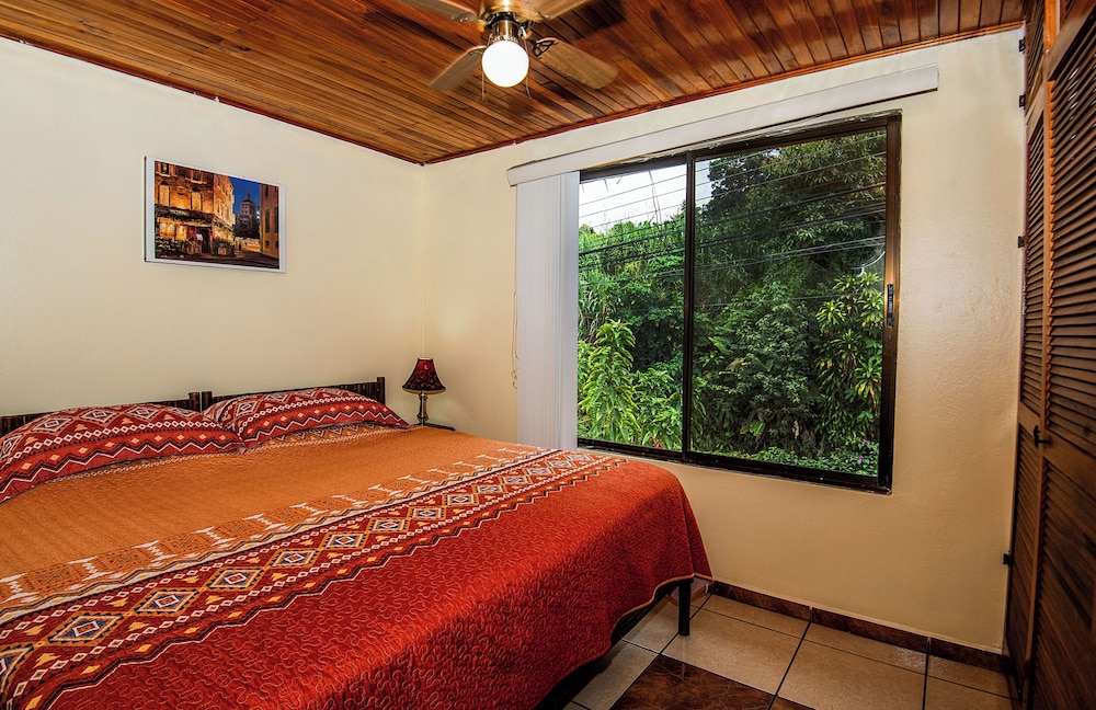 La Terraza Guest House 12/50