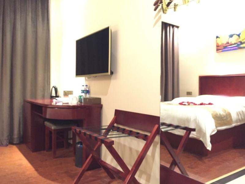 GreenTree Inn HeBi HengShan Road Business Hotel 7/18