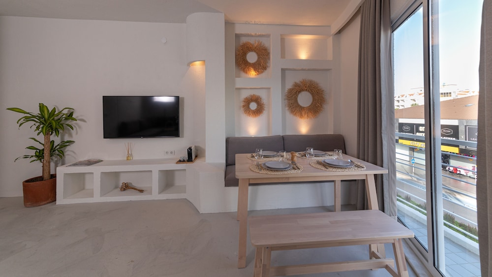 L Olive Homes 50/66