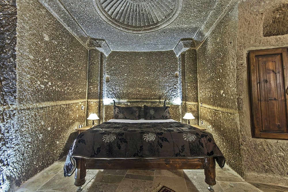 Antique Terrace Suites 19/50