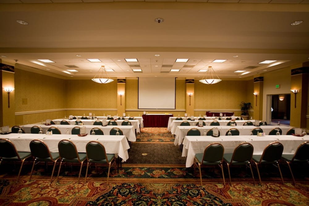 GuestHouse Inn, Suites & Conference Center Missoula 67/81