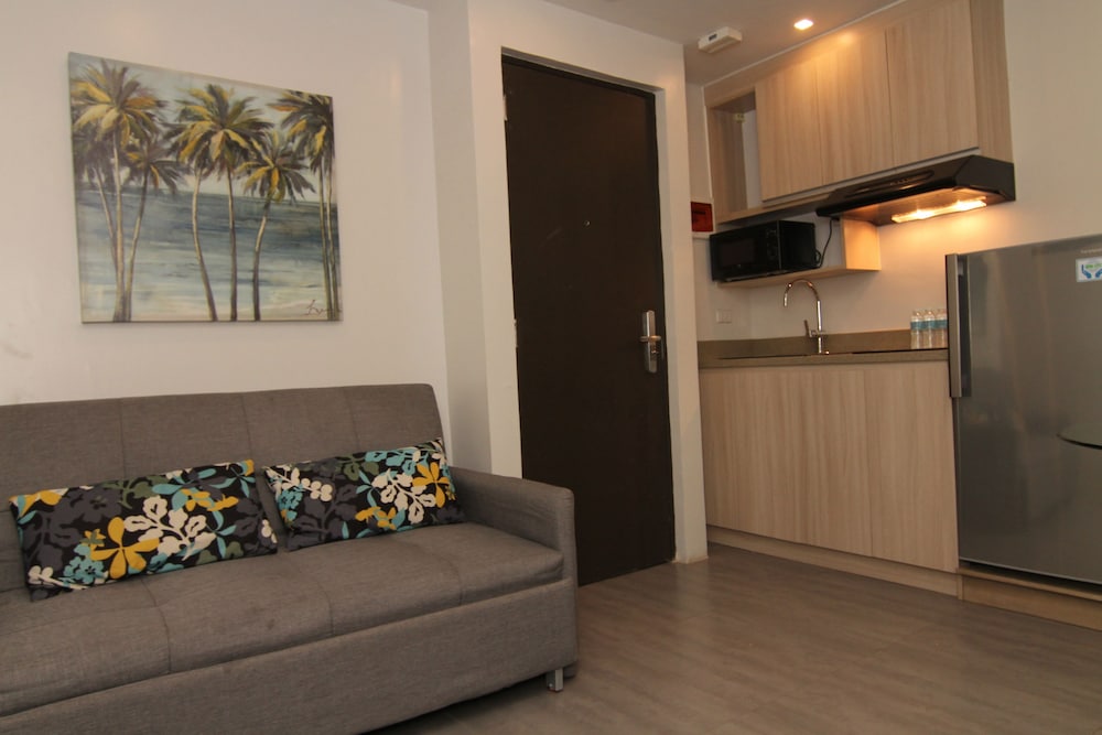 Mabolo Royal Hotel 30/50