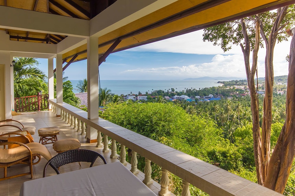 Seaview Paradise Beach & Mountain Villas 14/30