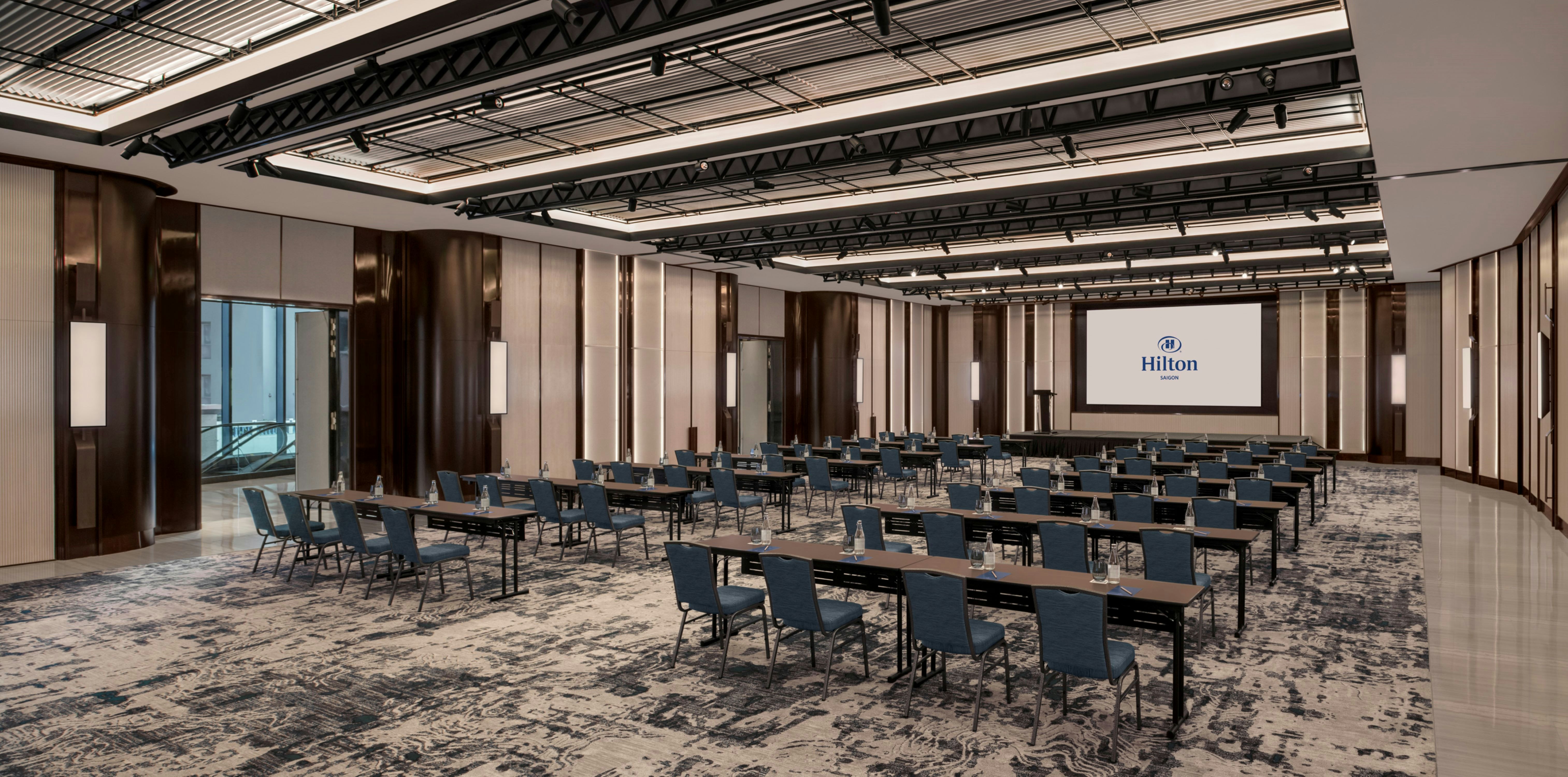 Hilton Saigon 40/55