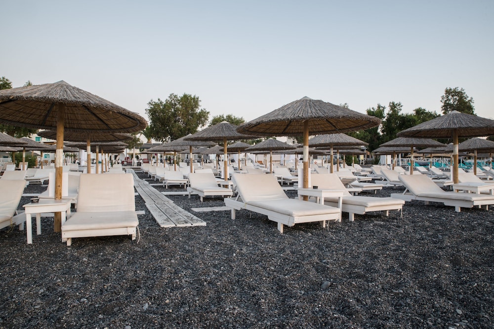 Beach Boutique Hotel 37/67