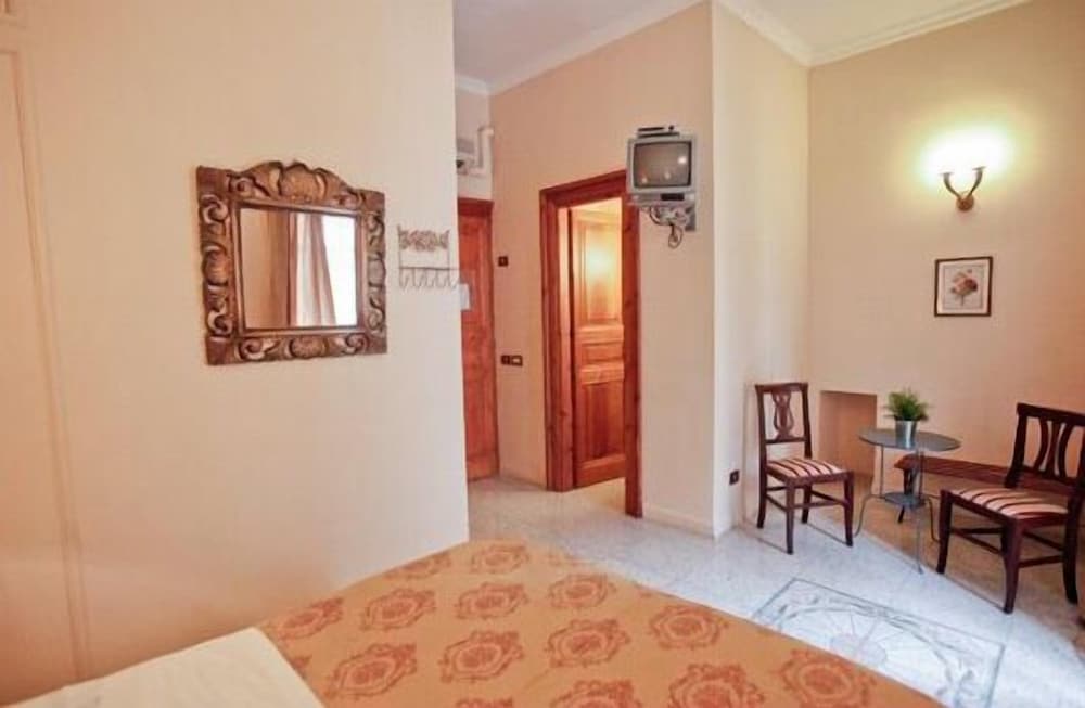 La Maison De Marta 24/28