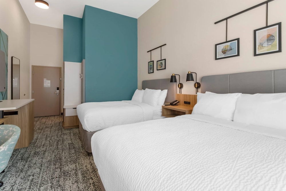 Sleep Inn & Suites Ashland City, TN 11/50