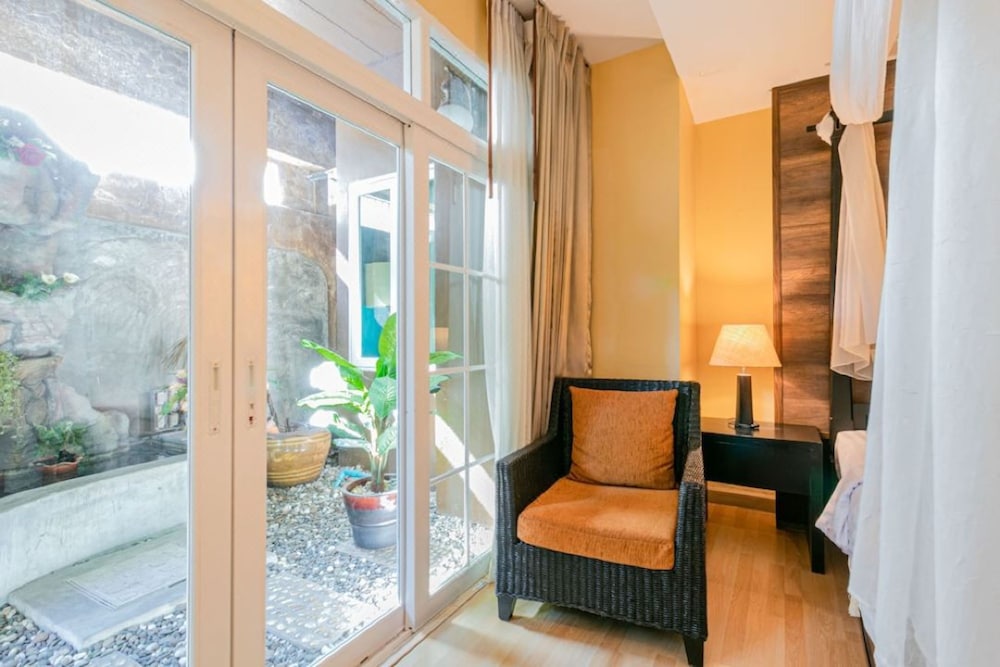 Baan Phuanda Phuket 32/79