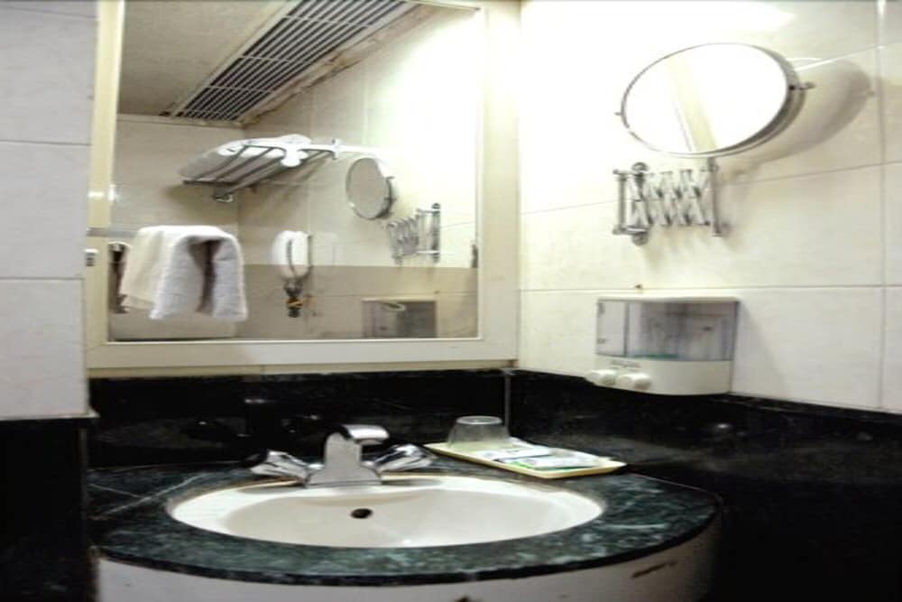 Hotel Gurukripa 44/50