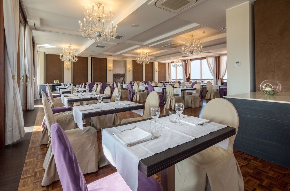 Grande Albergo Roma 60/69