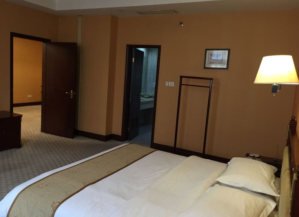 Yuxing Hotel 11/19