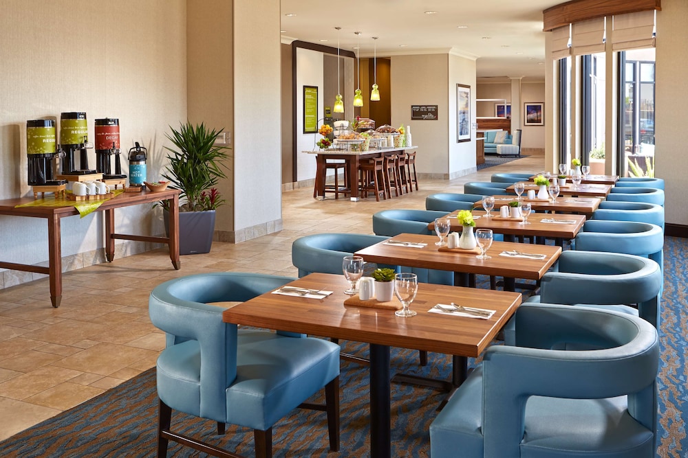 Hilton Garden Inn Los Angeles Redondo Beach 39/48