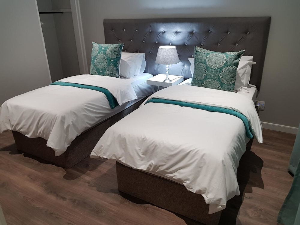 Clarens Escape 2/12