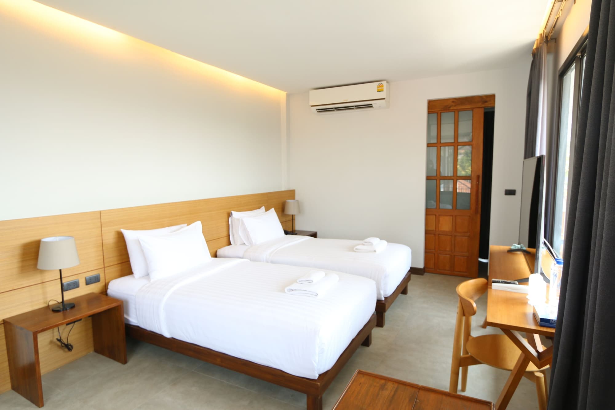 STANDARD, TWIN BEDS