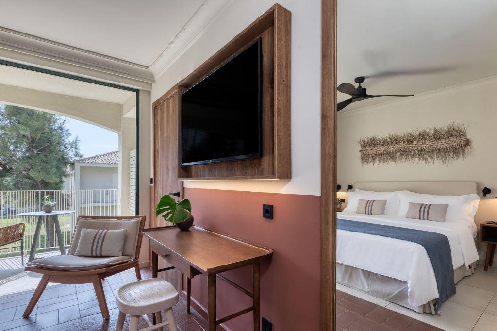 2 Bedrooms, Grand, Tropical, Suite, Double Bed, Sofa