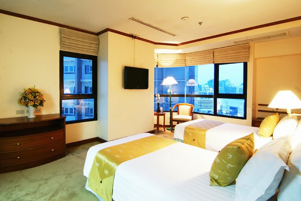 GRAND DIAMOND SUITES 43/71