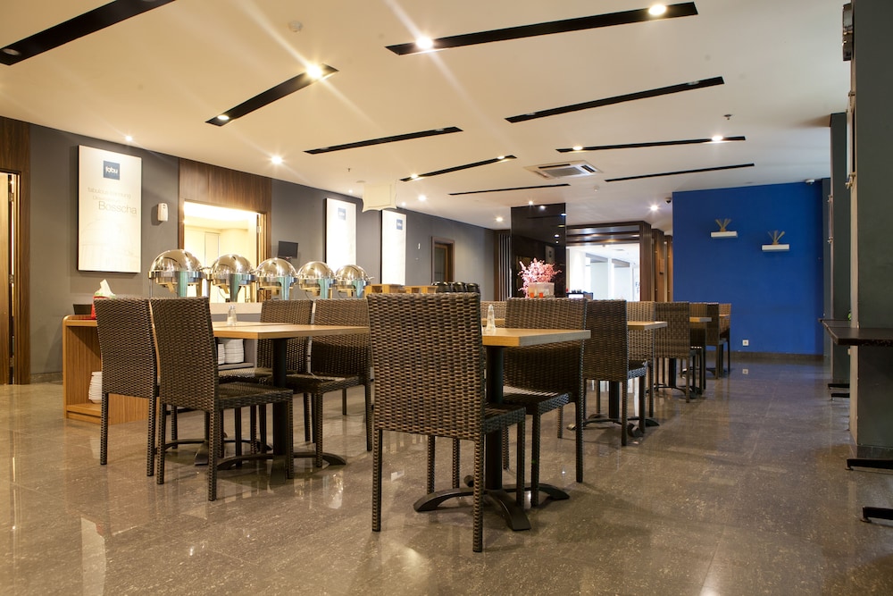 Indies Hotel Bandung 43/55