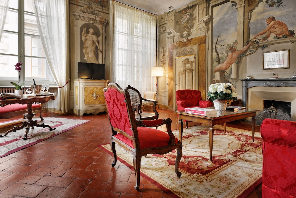 Palazzo Niccolini Al Duomo 53/72