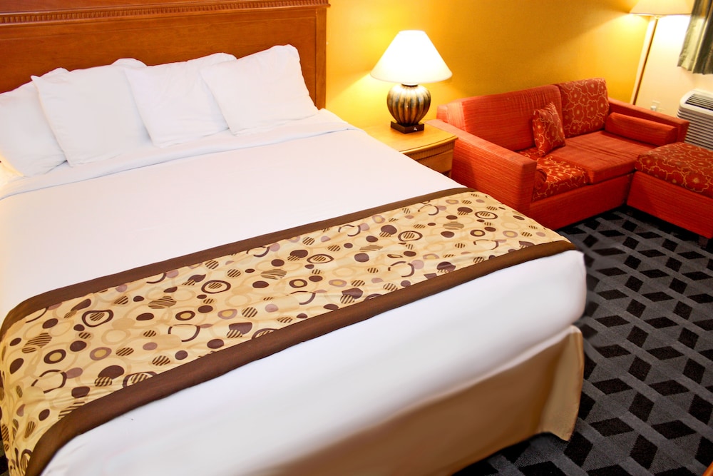 Americas Best Value Inn - Frost Bank Center 17/36