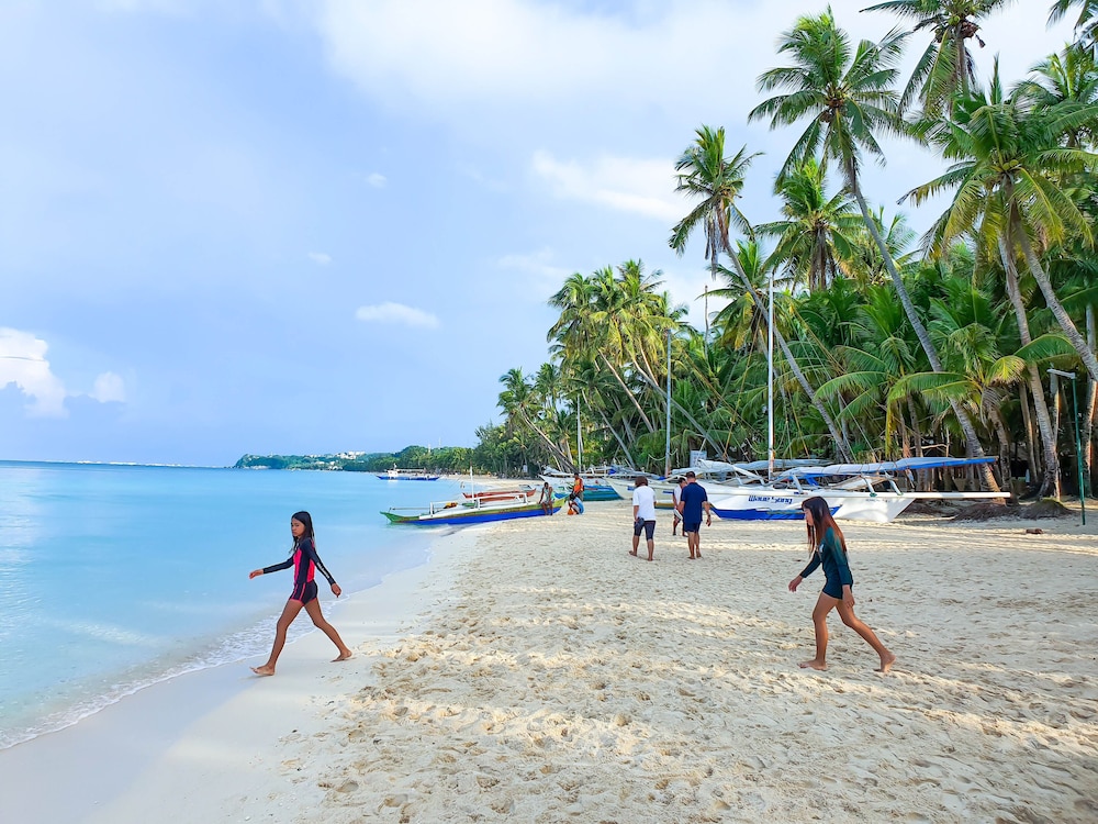Cocoloco Boracay Beach Resort 64/74