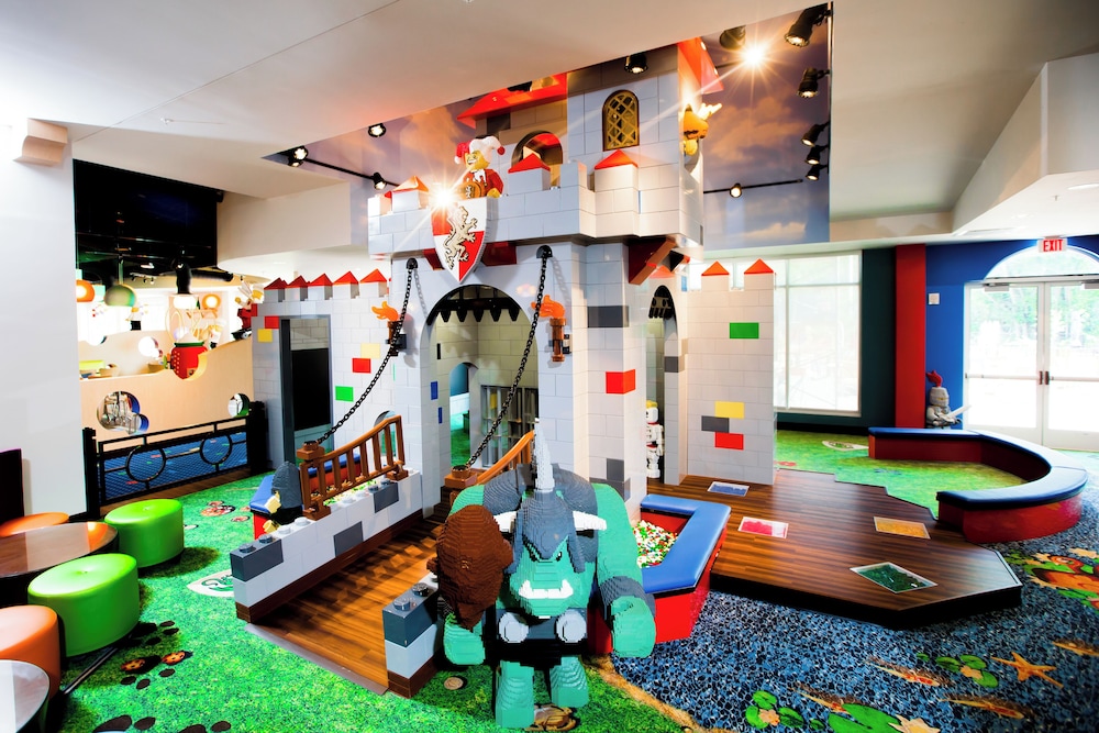Legoland Florida Hotel 40/50