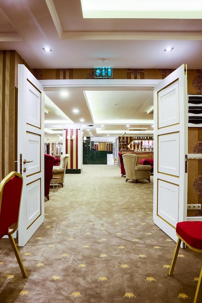Inegol Royal Hotel 6/41