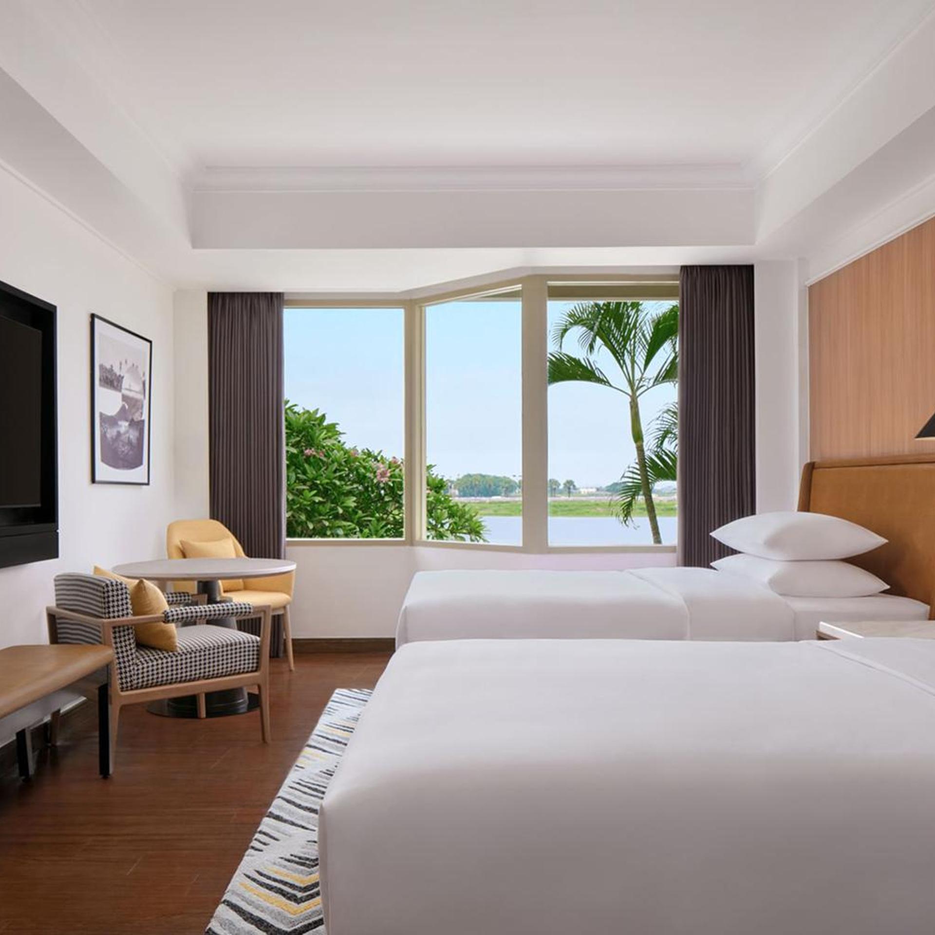 Deluxe, 2 Double Beds, Runway View