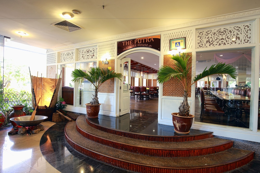 The Putra Regency Hotel 11/22